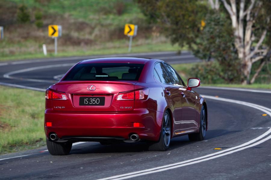  Lexus IS350 Sports Luxury 2011 года  (фото 6 из 13)